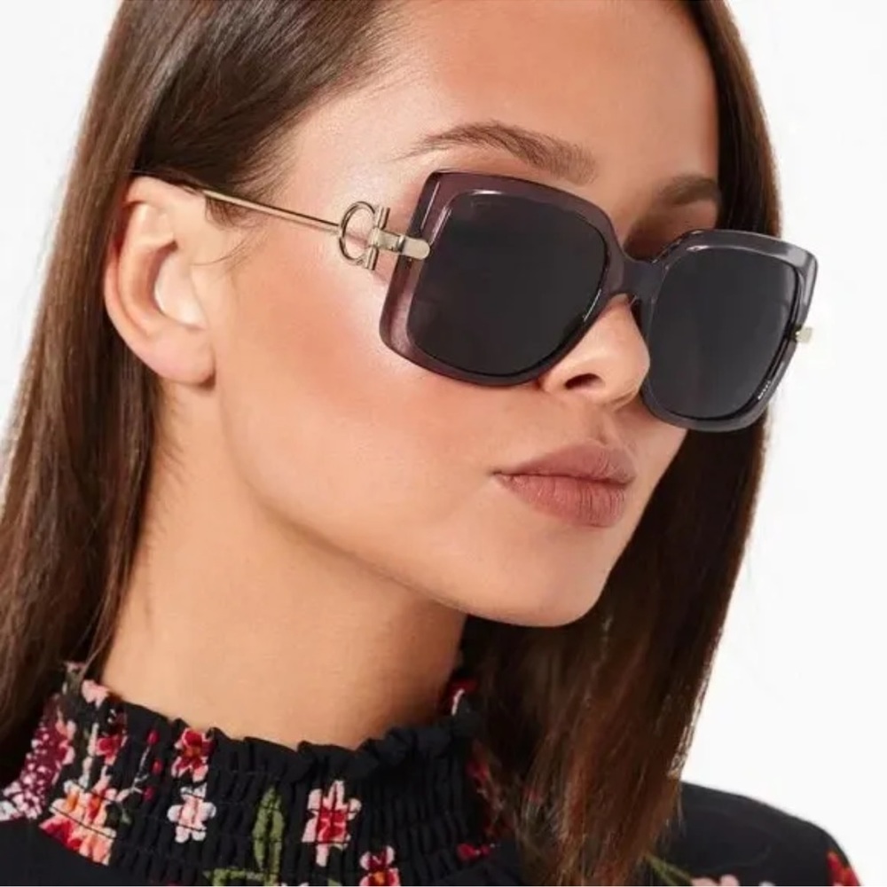 Salvatore ferragamo sunglasses women